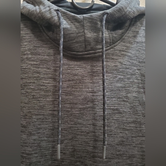 Men Black Under Armour Sweatshirt - Picture 3 of 14